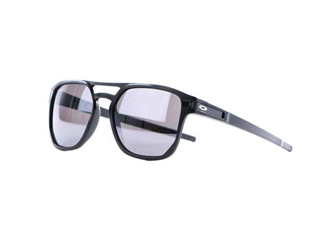 Latch™ Beta Prizm Black Polarized Lenses, Matte  .